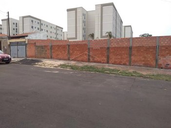 house em Rua Delilá Cintra Nepomuceno, Loteamento Jardim Eldorado - Botucatu - SP