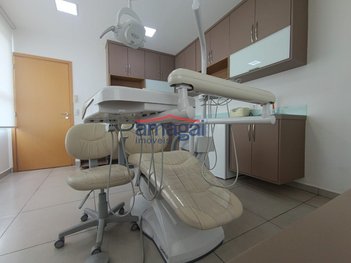 office em Rua Tiradentes, Centro - Jacareí - SP