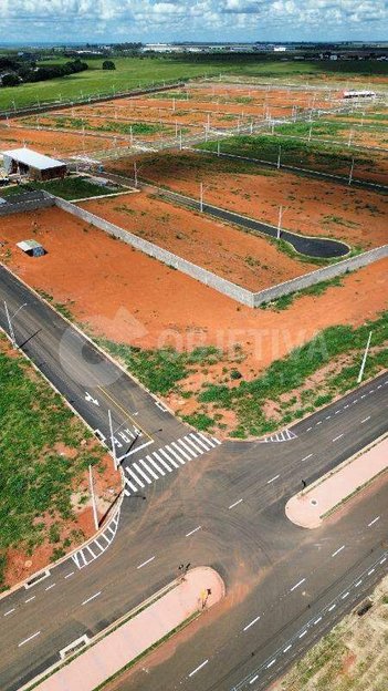 land_lot em Avenida Palmeira Real, Novo Mundo - Uberlândia - MG