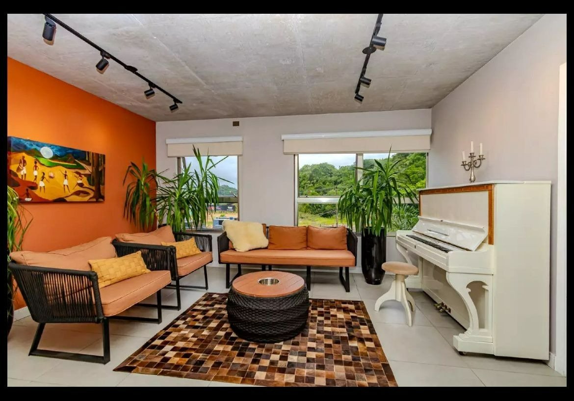 WhatsApp Image 2025-10-02 at 18.40