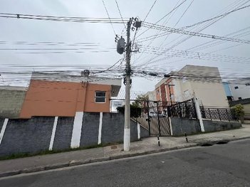 apartment em Rua Caiabu, Cidade Kemel - Itaquaquecetuba - SP