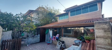 house em Adélia Schröeder Pontes, Serraria - São José - SC