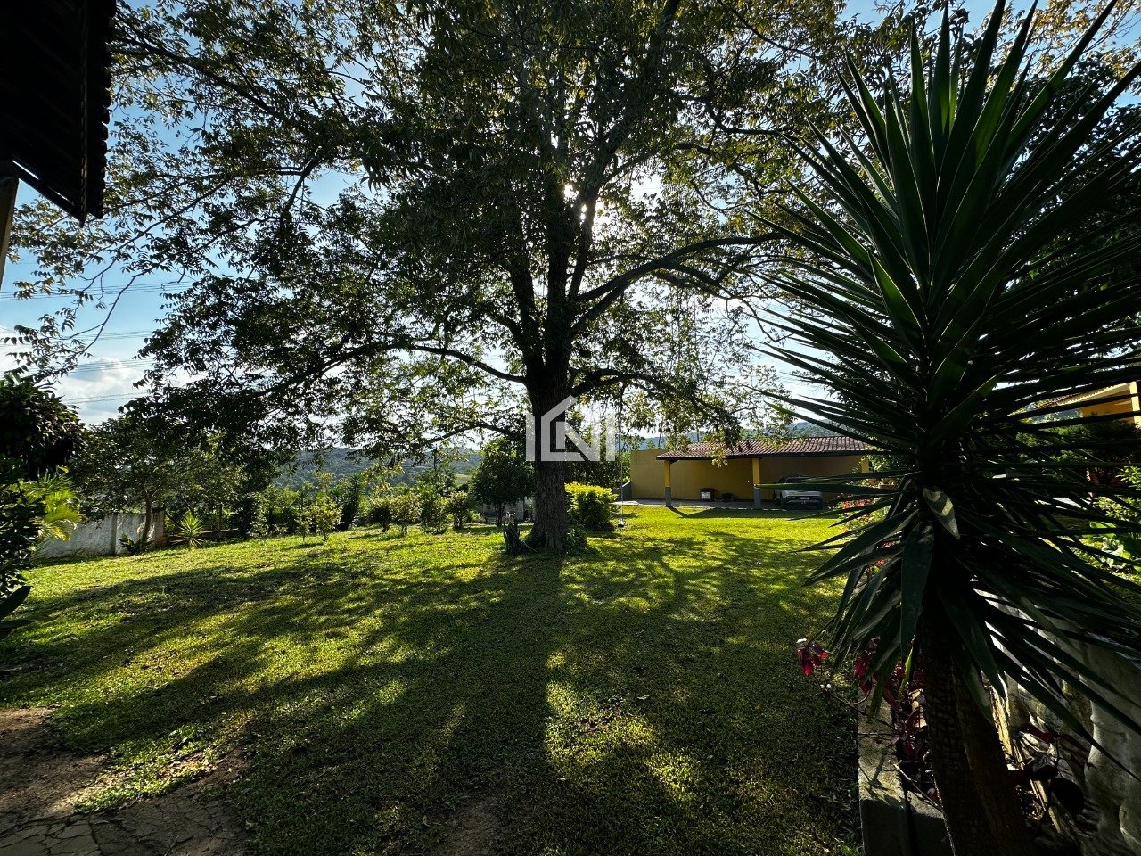 chacara com casa terrea a venda em sao roque area verde
