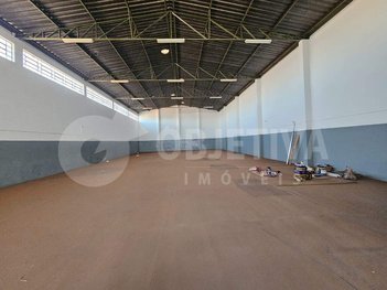 industrial em Avenida Afonso Pena, Umuarama - Uberlândia - MG