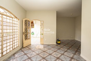 house em QE 38 Conjunto J, Guará II - Brasília - DF