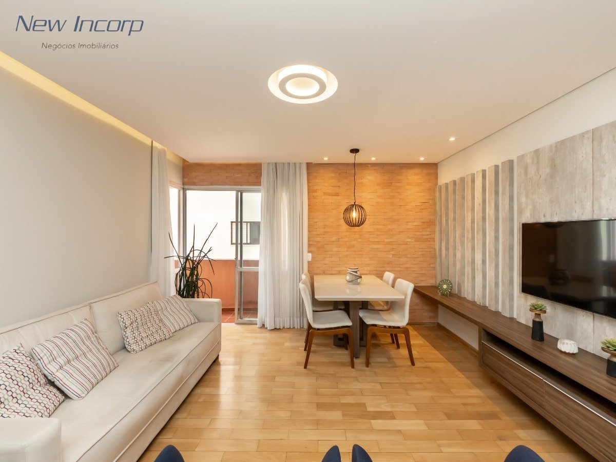 1744044493645-img_443111