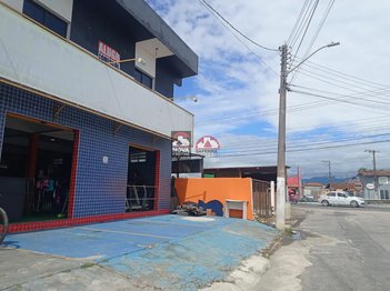 business em Rua Pai Felício, Praia das Palmeiras - Caraguatatuba - SP