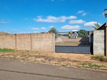 land_lot em Rua Pirinópolis, Jardim Samambaia - Campo Grande - MS