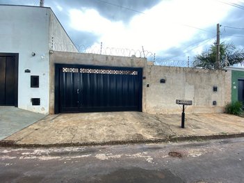 house em Rua Alesandro Pereira Nassif Junior, Centro - Jardinópolis - SP