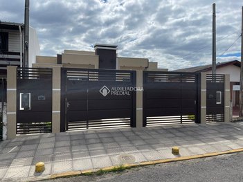 house em Rua Doutor Nilo Peçanha, Vila Jardim América - Cachoeirinha - RS