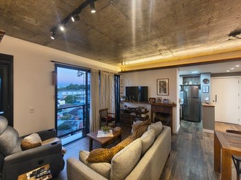 apartment em Rua Doutor Eduardo Chartier, Higienópolis - Porto Alegre - RS