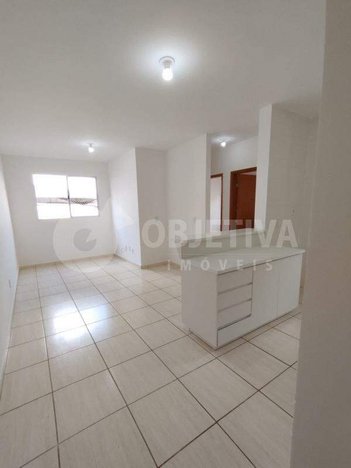 apartment em Rua Aragon, Laranjeiras - Uberlândia - MG