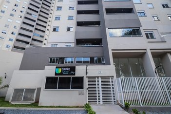 apartment em Rua Jorge Fares, Jardim São Luís - São Paulo - SP