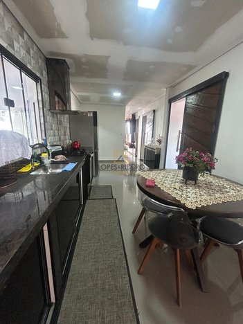 house em Rua Ary Thomaz Simonetti, Conjunto Habitacional Arnaldo Leotta de Mello - Botucatu - SP