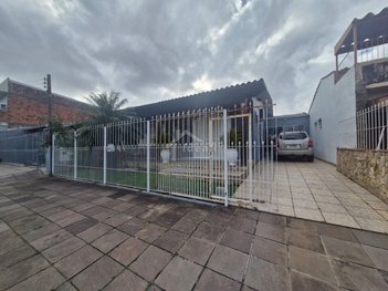 house em Rua Roque Gonzales, Santo Inácio - Esteio - RS