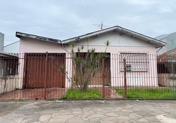 house em Avenida Padre Claret, Centro - Esteio - RS