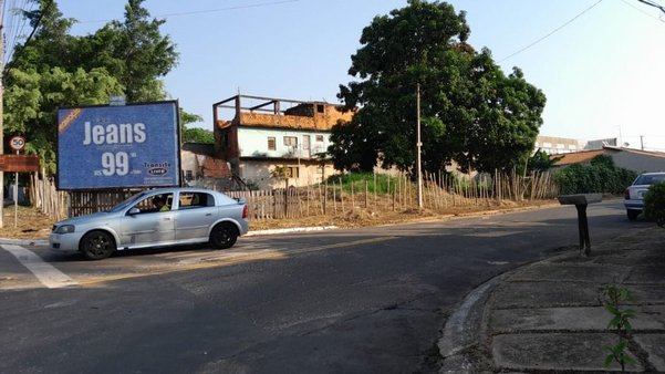 Cômodo Condomínio