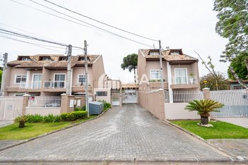 house em Rua Bacupari, Uberaba - Curitiba - PR