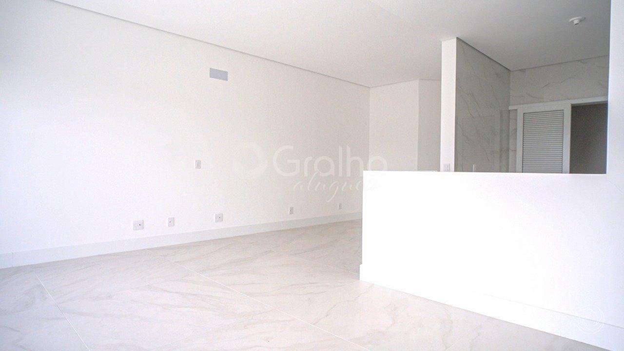 WhatsApp Image 2025-10-23 at 14.21