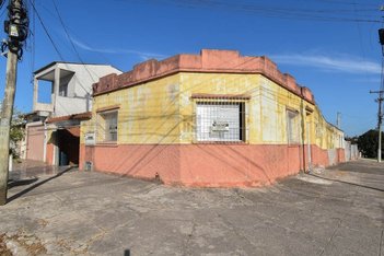 house em Rua Caetano Gotuzzo, Fragata - Pelotas - RS