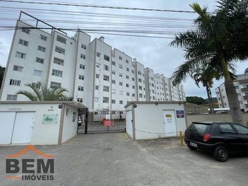apartment em Rua Marginal Oeste, Monte Alegre - Camboriú - SC
