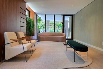 apartment em Rua Tajuja, Três Figueiras - Porto Alegre - RS