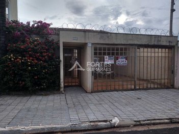 house em Avenida Braz Olaia Acosta, Jardim Califórnia - Ribeirão Preto - SP