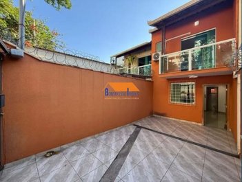 house em Rua dos Expedicionários, Santa Amélia - Belo Horizonte - MG