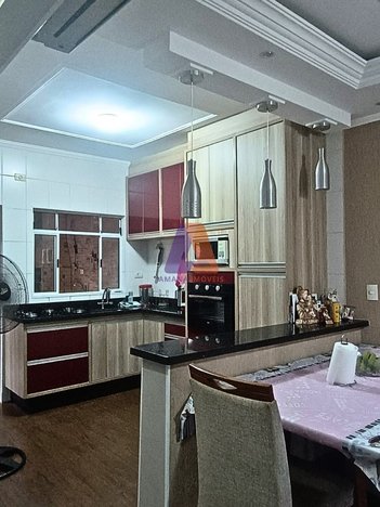 house em Avenida José Theodoro de Siqueira, Bairro do Colonia - Jacareí - SP