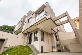 house em Rua Manoel Amálio de Souza, Vista Alegre - Curitiba - PR