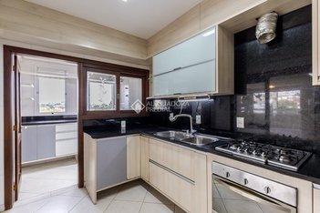 apartment em Rua Dona Adda Mascarenhas de Moraes, Jardim Itu - Porto Alegre - RS