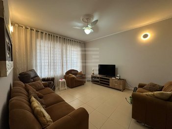 house em Rua Casimiro de Abreu, Vila Coqueiro - Valinhos - SP