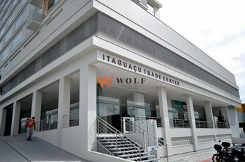 office em Rua Sebastião Furtado Pereira, Barreiros - São José - SC