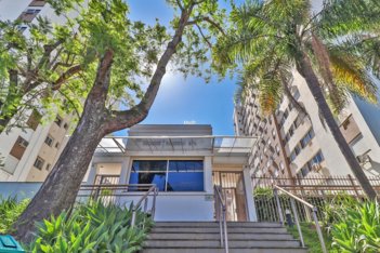 apartment em Rua Antônio Joaquim Mesquita, Passo da Areia - Porto Alegre - RS