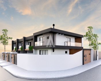 house em Rua Luiza Maria de Moraes, Costa e Silva - Joinville - SC