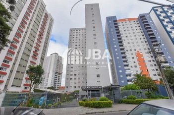 apartment em Rua Sanito Rocha, Cristo Rei - Curitiba - PR