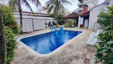 house em Rua Bragança, Mar e Céu - Guarujá - SP