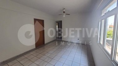 apartment em Rua Antônio Zeferino de Paula, Segismundo Pereira - Uberlândia - MG