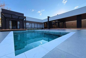 house em Rua Maestro Andrea Nuzzi, Jardim Itatiaia 2 - Londrina - PR