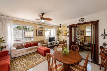 apartment em Rua Coronel Aurélio Bitencourt, Rio Branco - Porto Alegre - RS