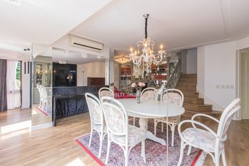 apartment em Rua Pedro Chaves Barcelos, Mont Serrat - Porto Alegre - RS
