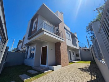 house em Rua Érico Veríssimo, Nossa Senhora das Graças - Canoas - RS