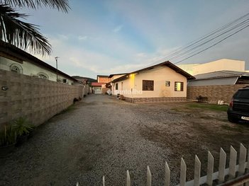 house em Rua Laureano, Campeche - Florianópolis - SC