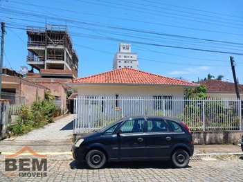 house em Rua Antonio Cassemiro Bitencourt, Centro - Camboriú - SC