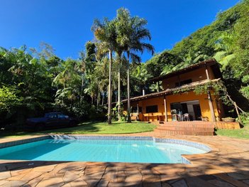 agricultural em Rua José Andreolli, Parque Universidade - Londrina - PR