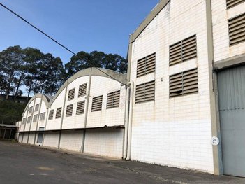 industrial em Estrada da Figueira, Rio Abaixo - Itaquaquecetuba - SP