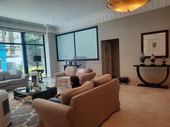 office em Comendador Miguel Calfat, Vila Nova Conceição - São Paulo - SP