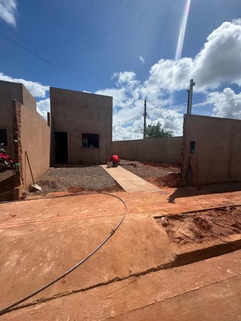 house em Rua Santa Efigênia, Vila Santa Luzia - Campo Grande - MS