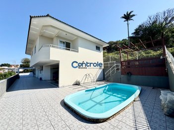 house em Rua Avelino Rocha, Ponta de Baixo - São José - SC