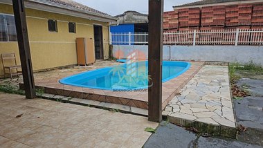 house em Avenida Paranaguá, Matinhos - Matinhos - PR